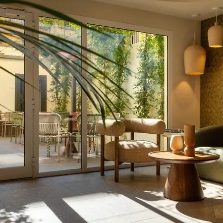 Le Noailles Gare Hotel