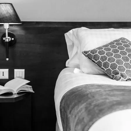 Le Noailles Gare Hotel Nice