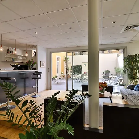 Le Noailles Gare Hotel