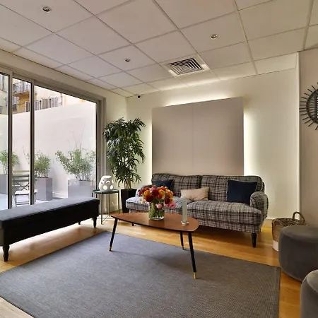 Le Noailles Gare Hotel