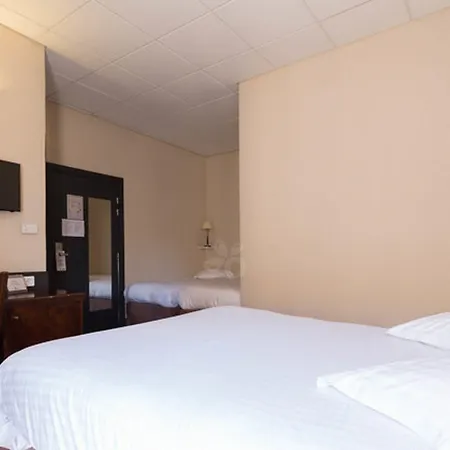 Le Noailles Gare Отель 3*