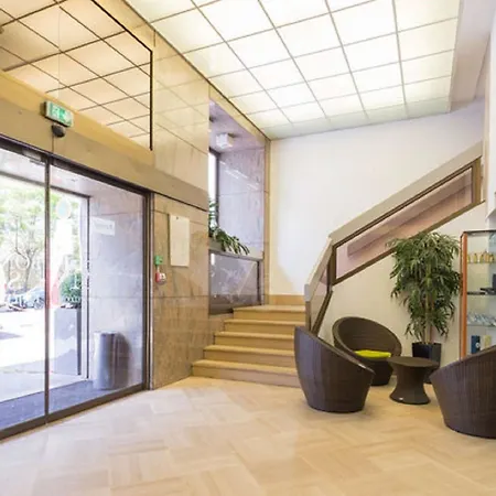 Le Noailles Gare 3* Νίκαια