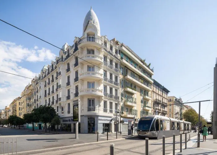 Le Noailles Gare 3* Nizza