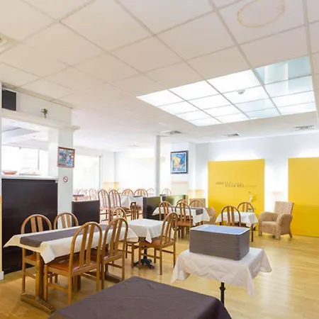 Le Noailles Gare 3* ニース