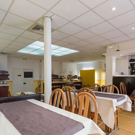 Le Noailles Gare ニース